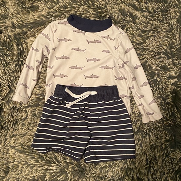 Infant Rash-guard and Short Set - Picture 4 of 4